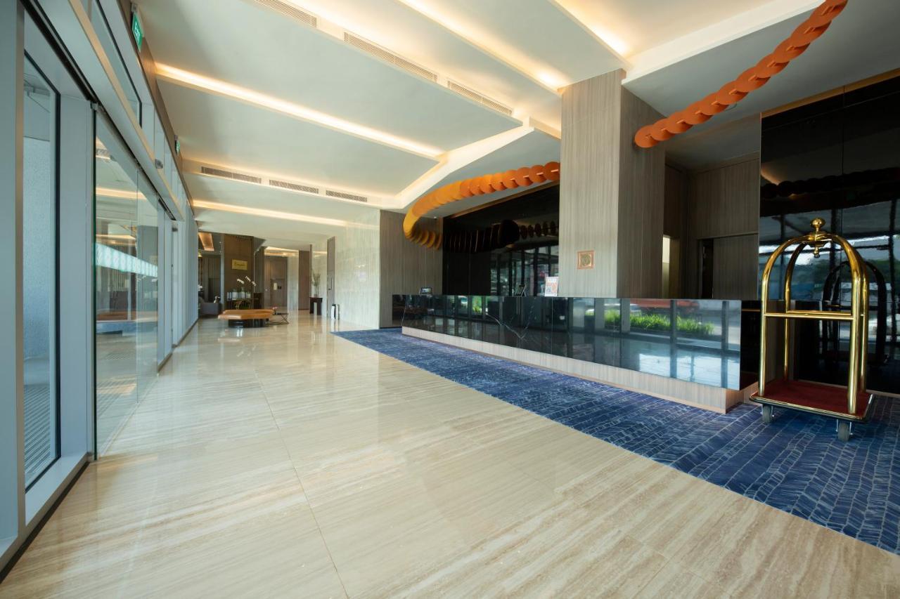 ซีแล็กซ์ โฮเทล แอนด์ เรสซิเดนซ์ Hotel ย่างกุ้ง ภายนอก รูปภาพ