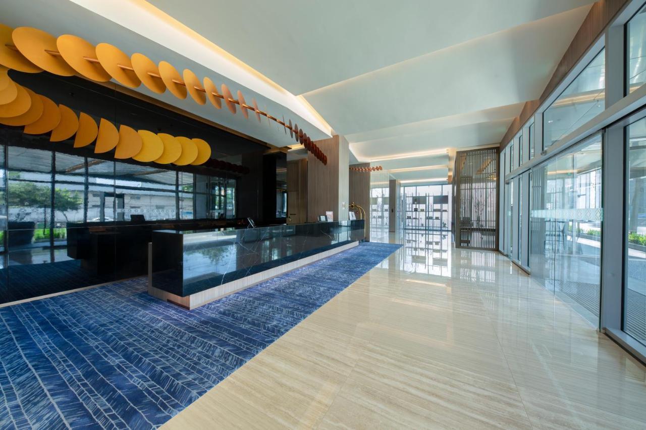 ซีแล็กซ์ โฮเทล แอนด์ เรสซิเดนซ์ Hotel ย่างกุ้ง ภายนอก รูปภาพ