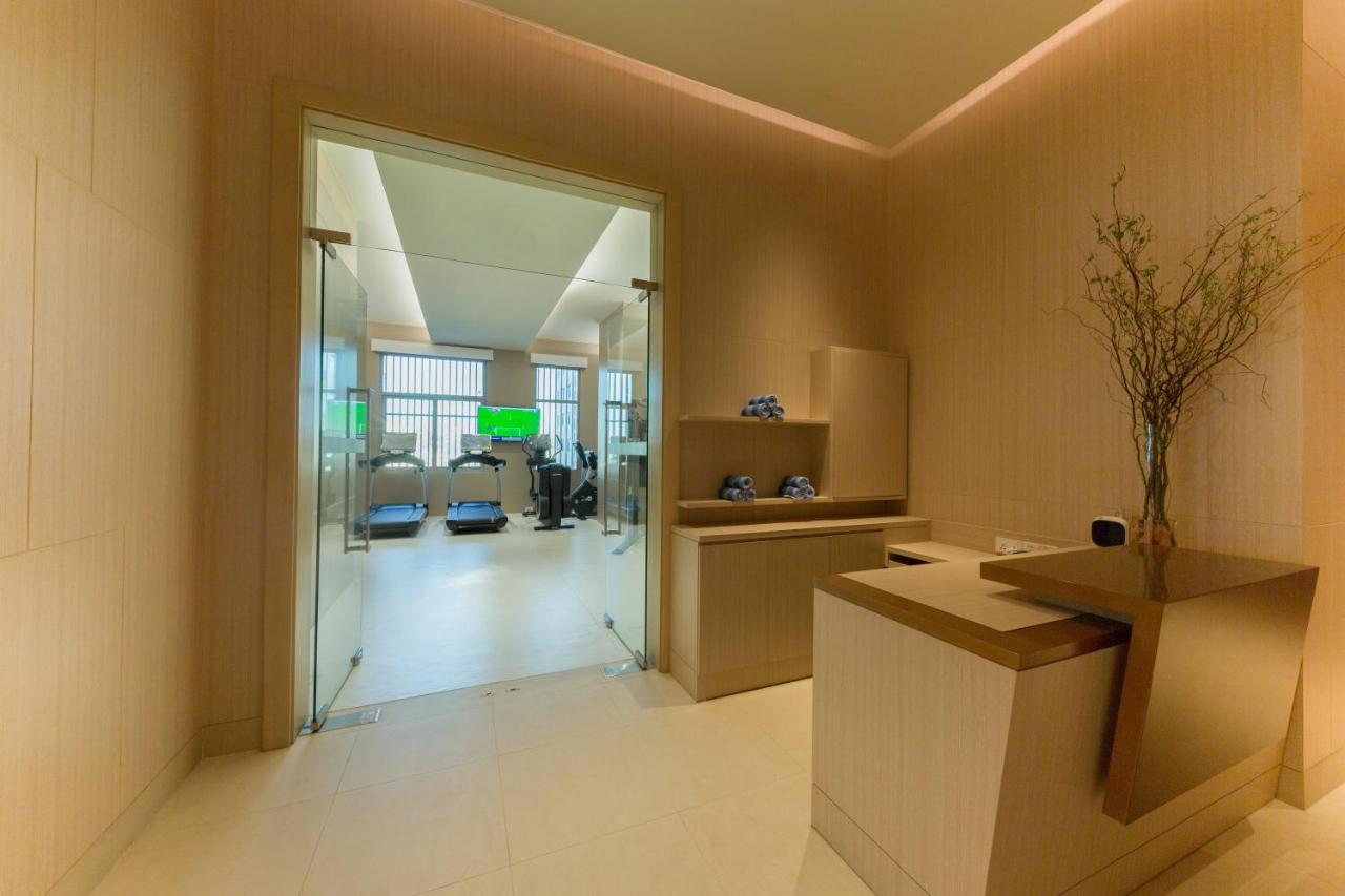 ซีแล็กซ์ โฮเทล แอนด์ เรสซิเดนซ์ Hotel ย่างกุ้ง ภายนอก รูปภาพ