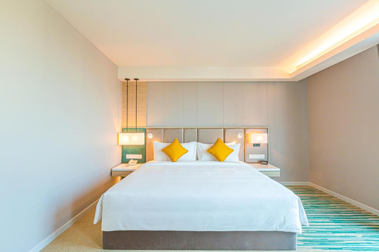 ซีแล็กซ์ โฮเทล แอนด์ เรสซิเดนซ์ Hotel ย่างกุ้ง ภายนอก รูปภาพ